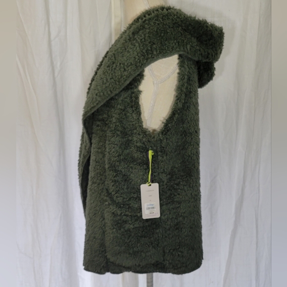 Te Verde Designed in NYC Women's Vest Hooded with Pockets Faux-Fur Sage … - Picture 2 of 12